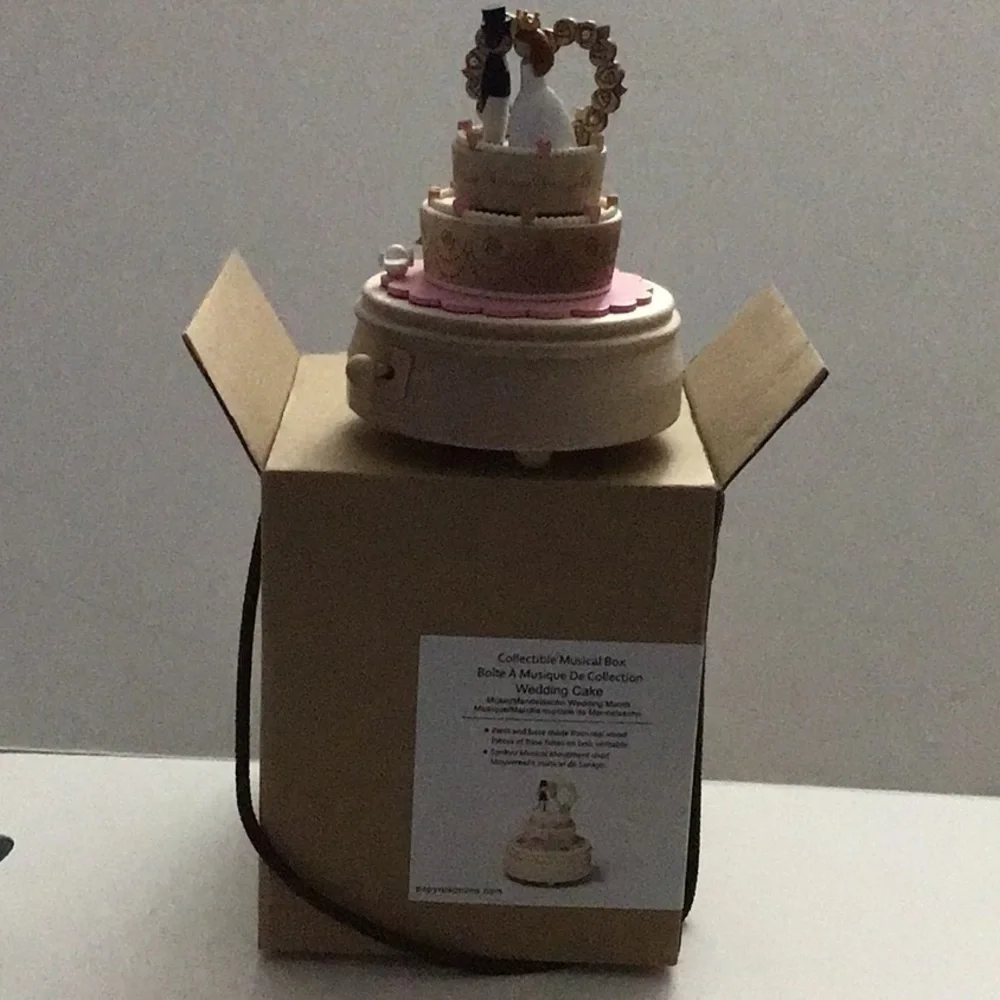 NIB Papyrus Musical Rotating Bride & Groom Cake Topper Music Box
